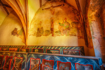 Medieval monastery Cerveny Klastor near Peak Tri Koruny or Trzy Korony in Pieniny National park in Slovakia and Poland © Zedspider