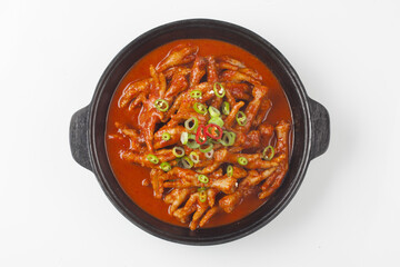  Chicken feet is a dish made with seasonings such as gochujang and red pepper powder.