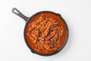  Chicken feet is a dish made with seasonings such as gochujang and red pepper powder.