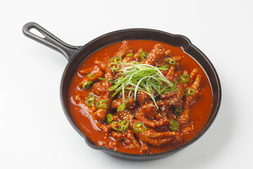  Chicken feet is a dish made with seasonings such as gochujang and red pepper powder.