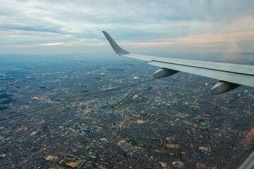日本の飛行機の窓から見た美しい風景
