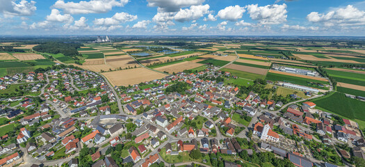 Blick ind Donauried bei Aislingen im Kreis Dillingen an der Donau