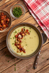 Kartoffel-Lauchsuppe