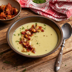 Kartoffel-Lauchsuppe