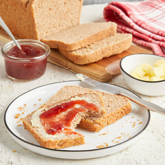 Dinkel Vollkorn Toast