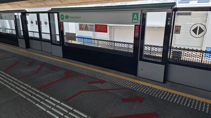 Signages and Wayfinding at Singapore Subway Metro Stations | May 2025