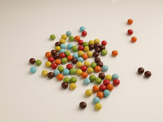 Obraz premium Colorful candy ball on white background