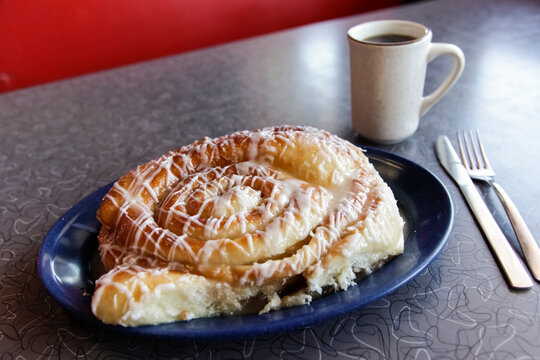 Tulsa, Oklahoma, USA. Route 66 Gigantic cinnamon roll at diner.