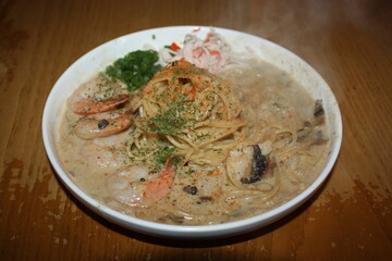 crab tomalley pasta
