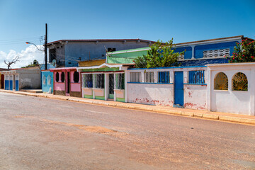Obraz premium Old colorful colonial houses in the city of San Pedro de Coche, Venezuela, Latin America. 