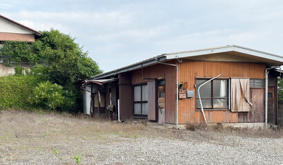 昭和の古い家　空き家 © Orange Bowl
