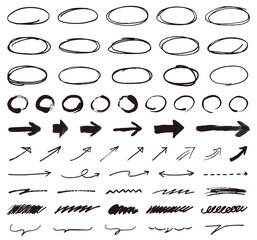 手描きの楕円、矢印、線のセット。落書き風の装飾。図形のベクターイラスト。