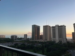 Obraz premium 夕暮れの街並み