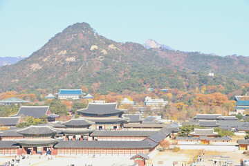 Beautiful Autumn Scenery of Gyeongbokgung Palace in Seoul, South Korea

Hanja characters: Gwanghwamun