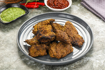 Grilled beef barbecue with spises