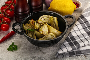 Vegan cuisine - baked fennel with oil