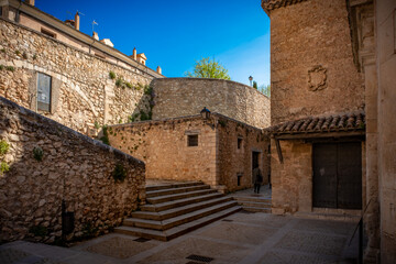 Vista de la ciudad medieval de Cuenca, situada en los acantilados en España.	
