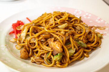 日本の岡山県の蒜山高原のひるぜん焼きそば