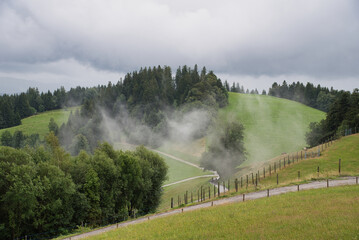 Berg und Tal im Nebel