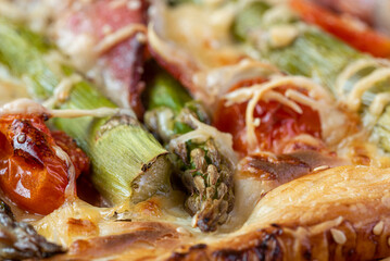 szparagi, zielone, przekąska, jedzenie, pomidor, ser, posiłek, obiad, włochy, płyta, czerwień, swieży, lunch, szynka, zdrowa, pieczone, zieleń, delikatesowy, cebula, dania