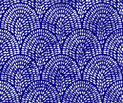 Seamless vector pattern with abstract fan-shaped foliage in dark blue and white. Decorative natural background. Vector illustration.