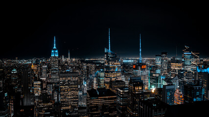 Obraz premium New york city at night, panoramic views of NYC, new york city from manhattan bridge