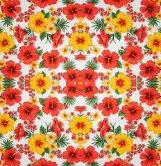 Estampa de flores vermelhas e amarelas com fundo azulado. Estampa de arraia para quadrilha e são joão