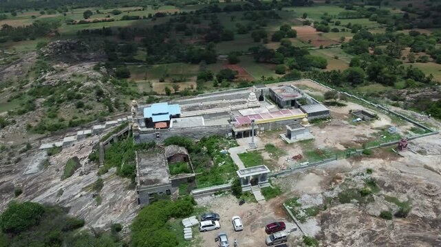Shri Kshetra Kanakagiri Digambara Jaina Basadi | Ancient Jain Temple in Maleyur, Karnataka Near Mysore and Bengaluru. Jain religion temple  where Kalasarpadosha parihara puja is perfomed.