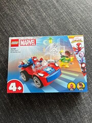 Naklejka premium Seattle, WA, USA June 7, 2025 Lego Spiderman