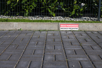 Parking, zakaz parkowania, miejsce prywatne.