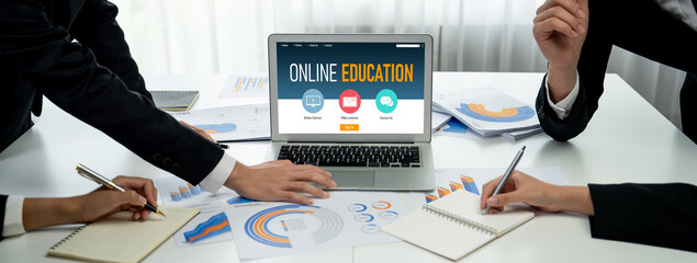 E-learning website with brisk sofware for student to study online on the internet network