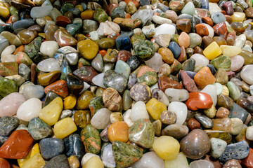 Halbedelsteine und Schmucksteine