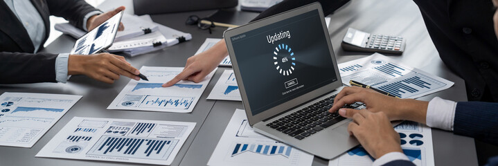 Software update on computer for brisk version of device software upgrade
