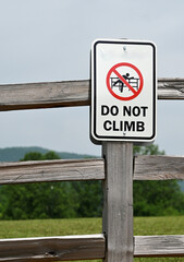 Do Not Climb Sign