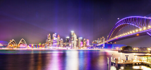 Sydney Vivid Kirrib bulb short pan