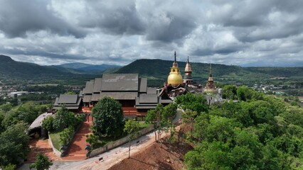 Wat Somdet Phu Ruea Ming Mueang is a beautiful and peaceful Buddhist temple located in Phu Ruea...