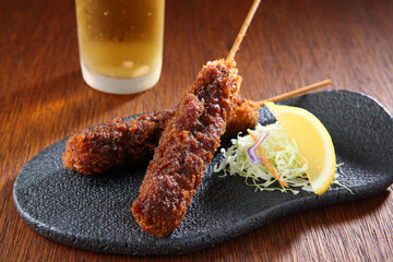 味噌串カツとよく冷えたビール
