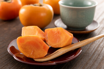 一口大にカットした柿