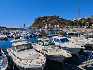Barcos de recreo en el puerto de Aguilas, Murcia