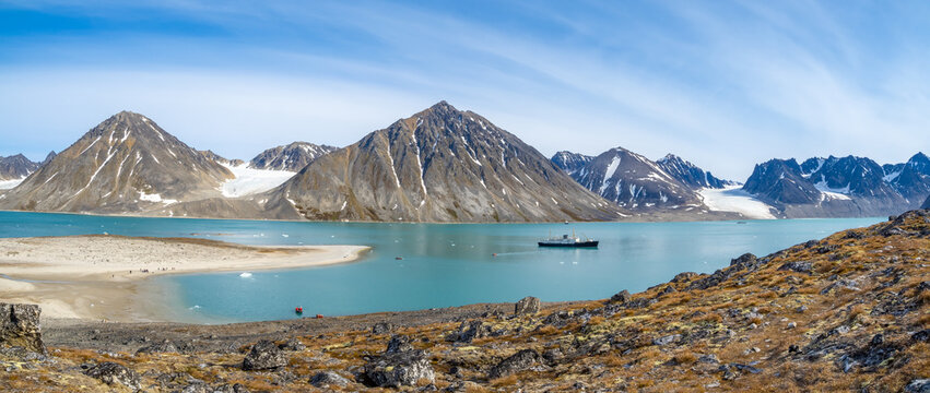 Smeerenburg historical whaling settlement, Svalbard, Norway. Abandoned after the local bowhead whale population was decimated