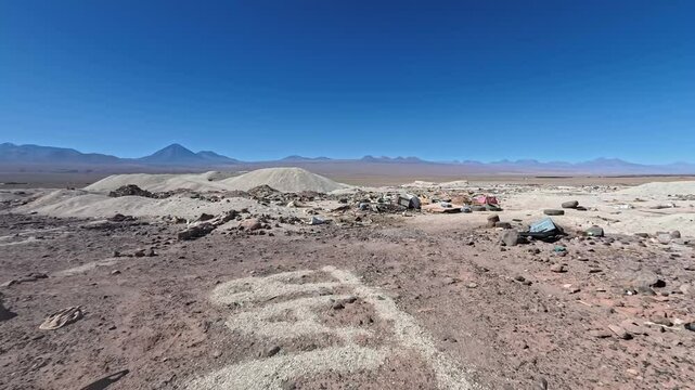 Basurero Clandestino en el Desierto de Atacama