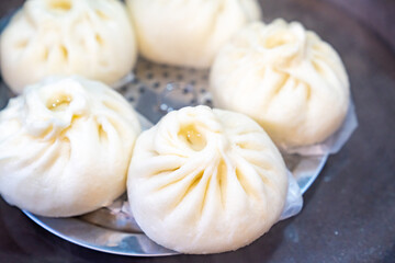 おいしそうな肉まんの写真