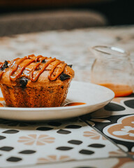 chocolate chip muffin