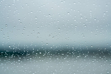 窓についた水滴