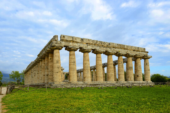 Temple of Hera in Paestum, Greek temple of Magna Graecia, the ruins of the ancient city of Paestum. UNESCO World Heritage Site, municipality of Capaccio, province of Salerno, Italy