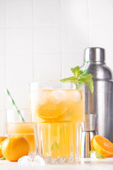 Tangerine sweet and sour lemonade drink
