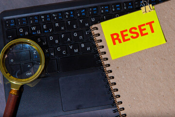 Reset text button on computer keyboard