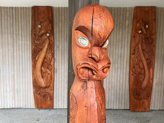 Maori wooden curving sculpture