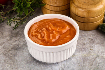 Tasty burger sauce in the bowl
