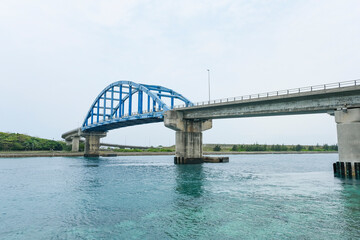 八島人工島へ渡るサザンゲートブリッジ